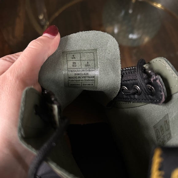 Brand new Dr. Martens Sinclair Platform Bootie / Boot - Picture 8 of 8
